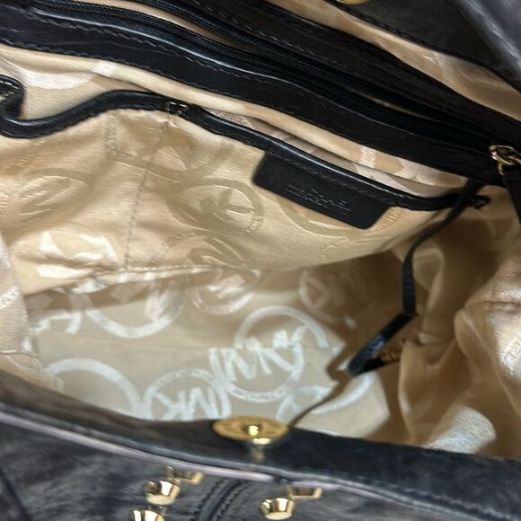 Michael Kors Bag, barely used - Picture 7 of 8